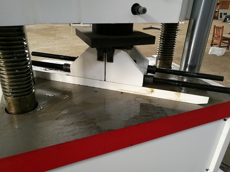 �P�ڿ͑�1000KN�Һ�ŷ�Һ���f��ԇ�C����Ć��}�o��؏�